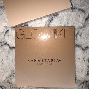 *NEW*Anastasia Beverly Hills sun dipped pallet